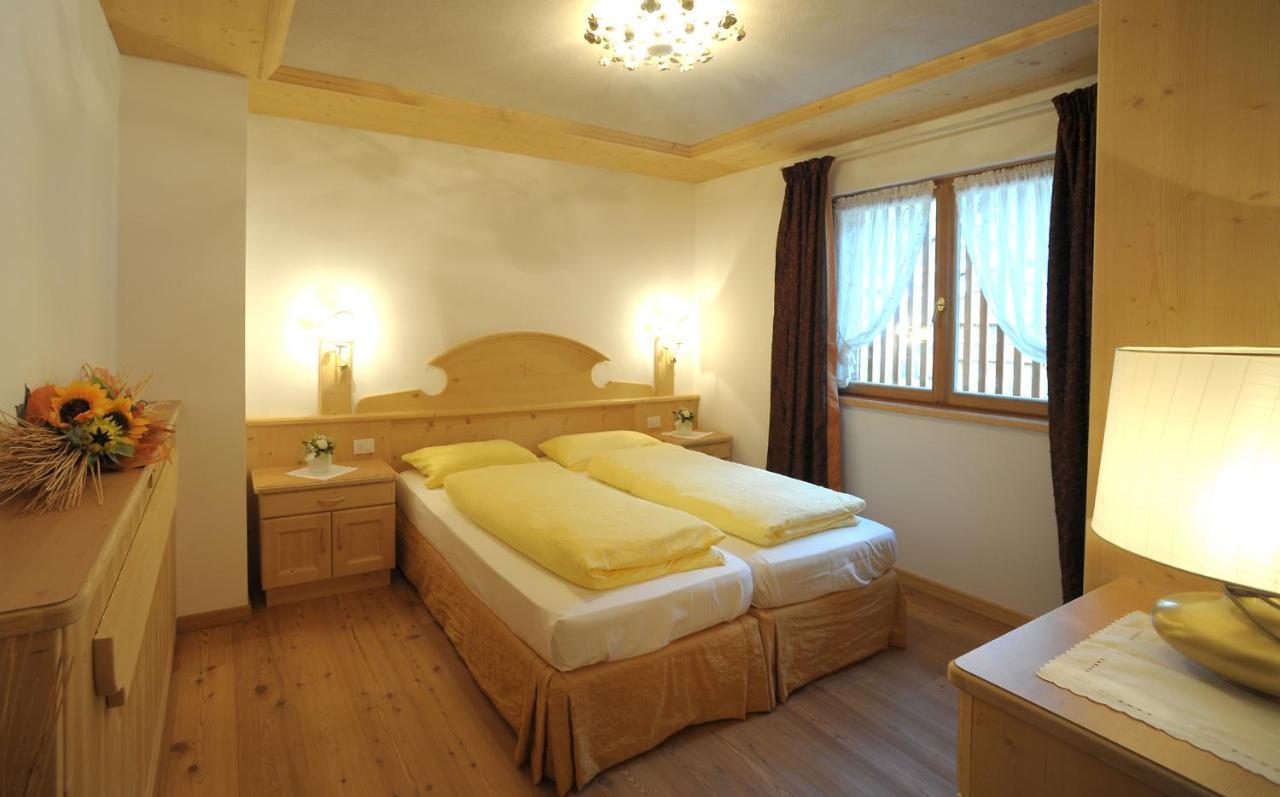 Romantic Chalet Dolomiti ヴァル・ディ・ゾルド エクステリア 写真